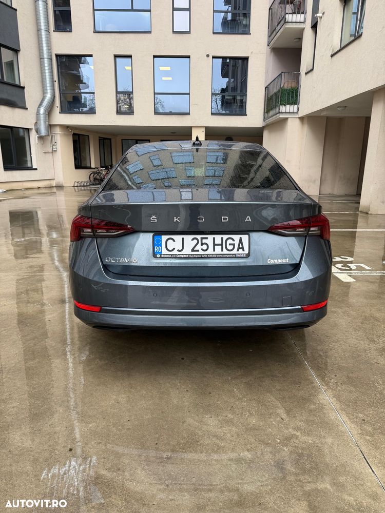 Skoda Octavia 2.0 TDI DSG Style - 5