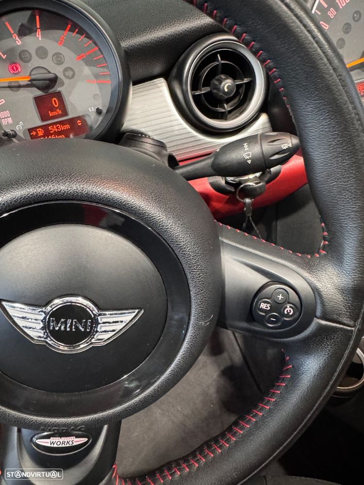 MINI Cabrio Cooper D - 23