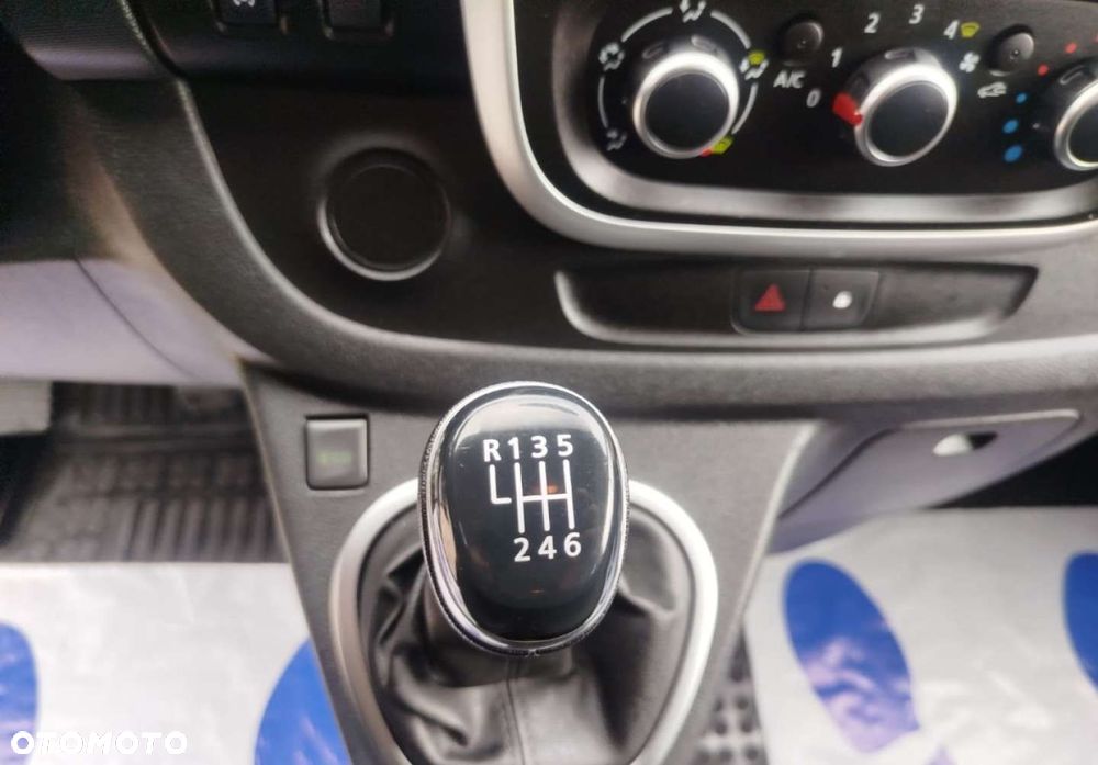 Renault Trafic - 18