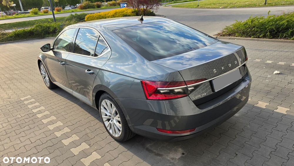 Skoda Superb 2.0 TDI SCR Ambition DSG - 6