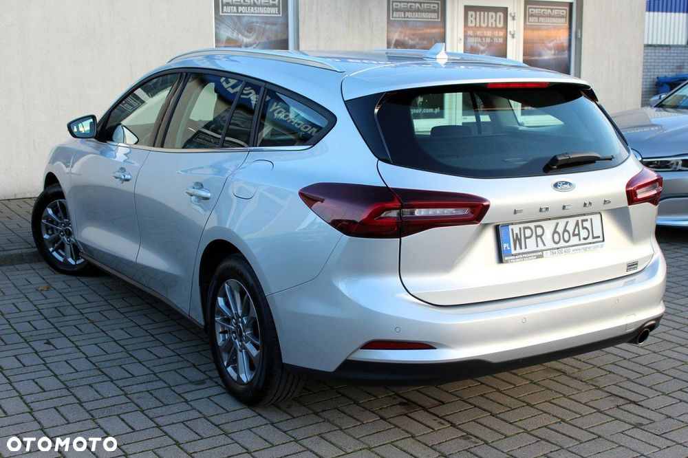 Ford Focus 1.0 EcoBoost Titanium - 4
