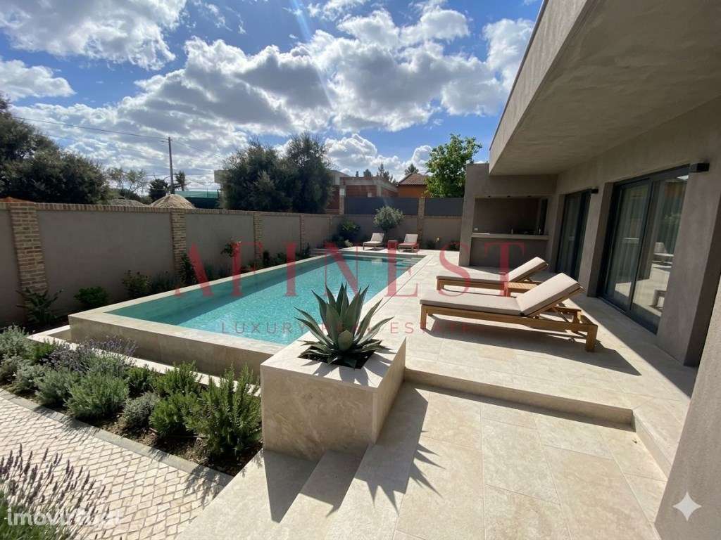 Moradia T4 Moderna com Piscina de Borda Infinita - Quinta da Marquesa - Grande imagem: 2/39