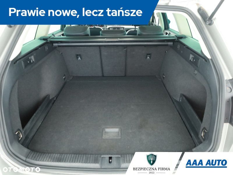 Volkswagen Passat Variant - 13