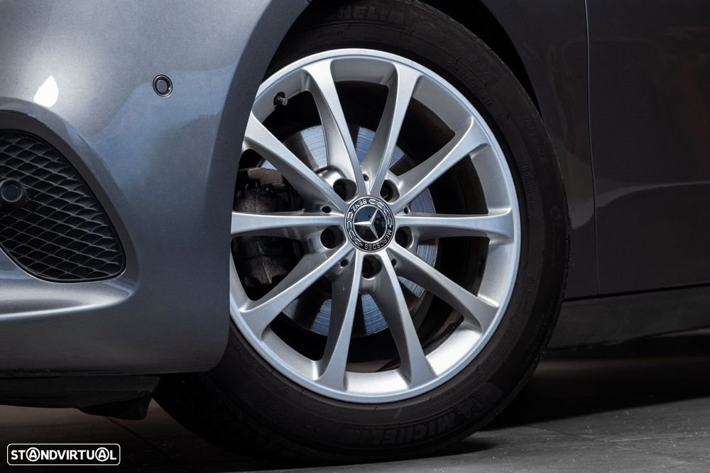 Mercedes-Benz A 180 d Progressive Aut. - 9