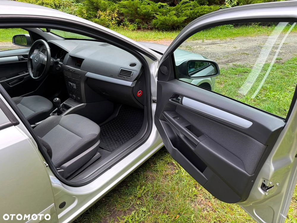 Opel Astra 1.4 - 24