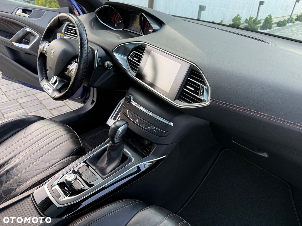 Peugeot 308 BlueHDi 180 EAT6 GT - 10