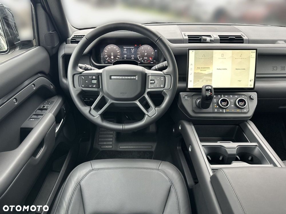 Land Rover Defender - 17