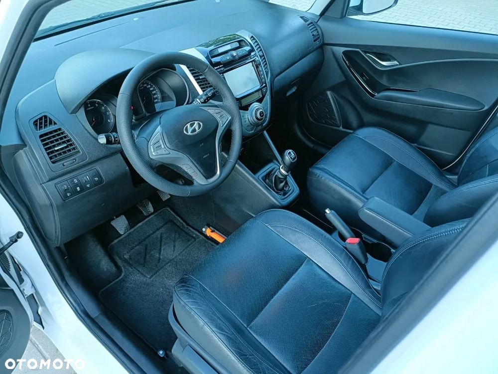 Hyundai ix20 1.6 blue Style - 11