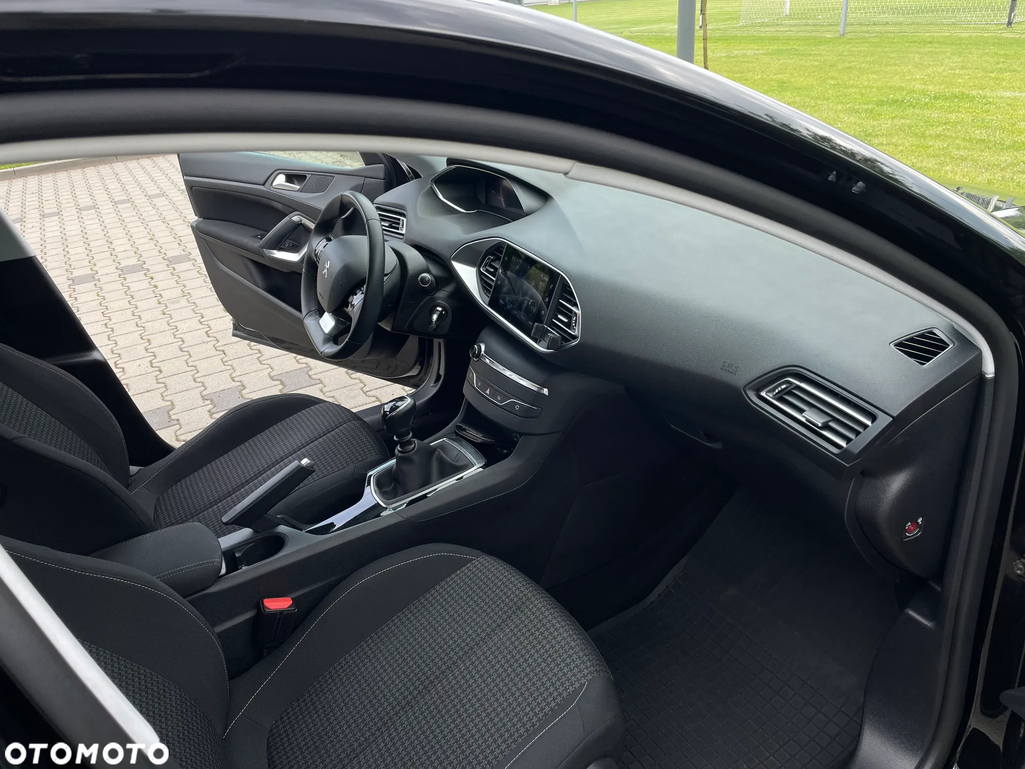 Peugeot 308 SW 1.5 BlueHDi Business Line S&S - 8