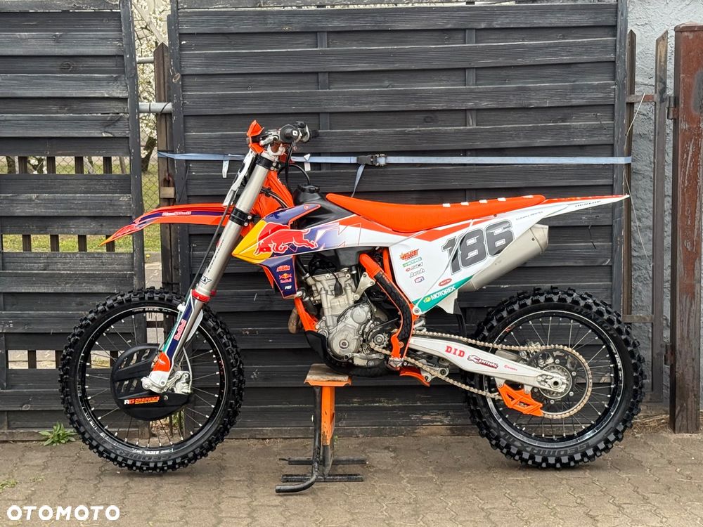 KTM SXF - 9