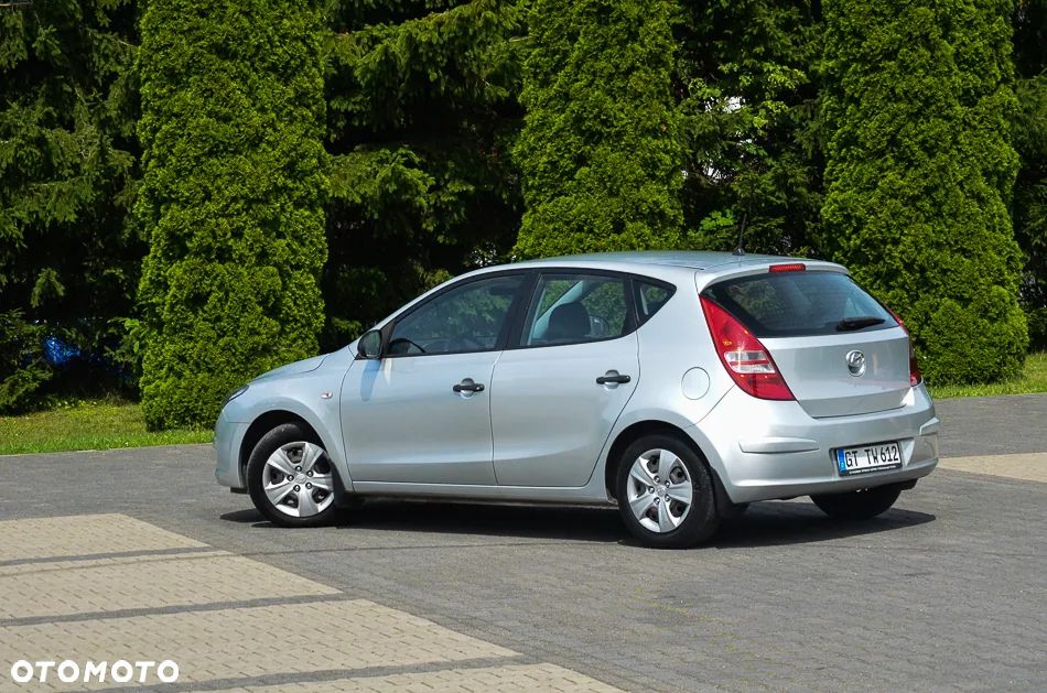 Hyundai i30 1.4 Comfort EU5 - 19