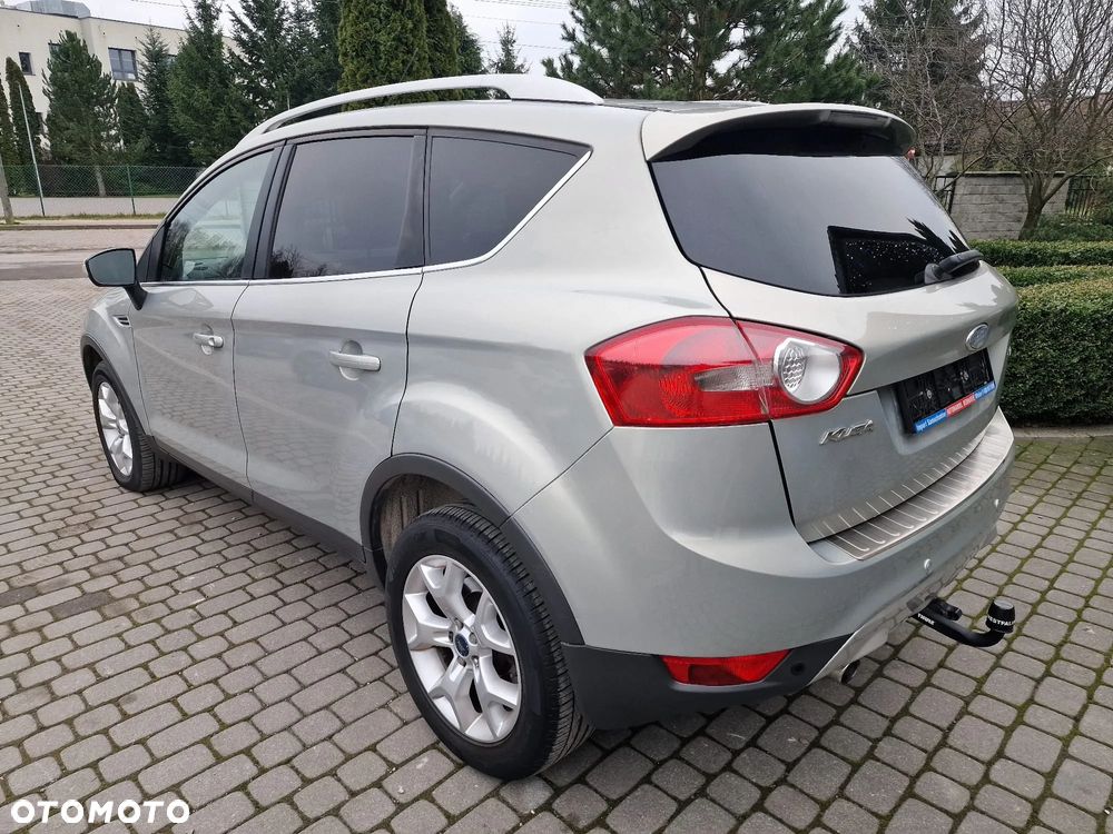 Ford Kuga 2.0 TDCi 2x4 Titanium - 4