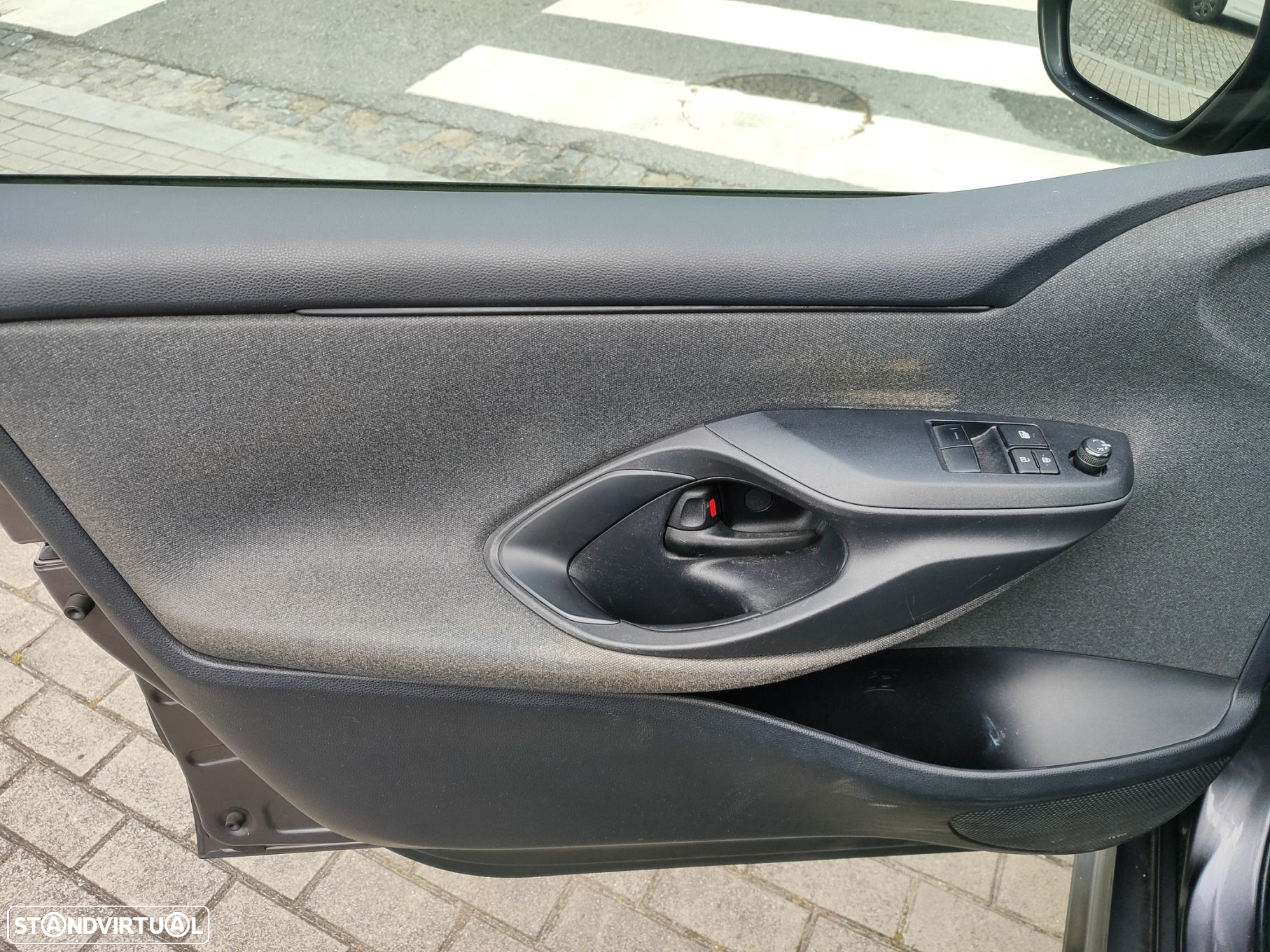 Toyota Yaris - 11