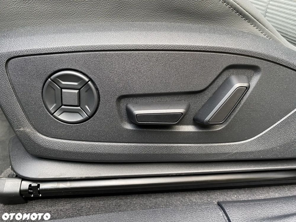 Audi Q3 35 TFSI mHEV S-Line S tronic - 20