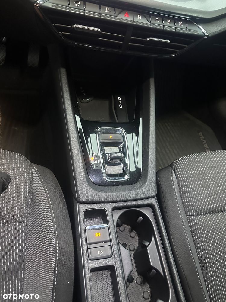 Skoda Octavia 2.0 TDI Ambition DSG - 17