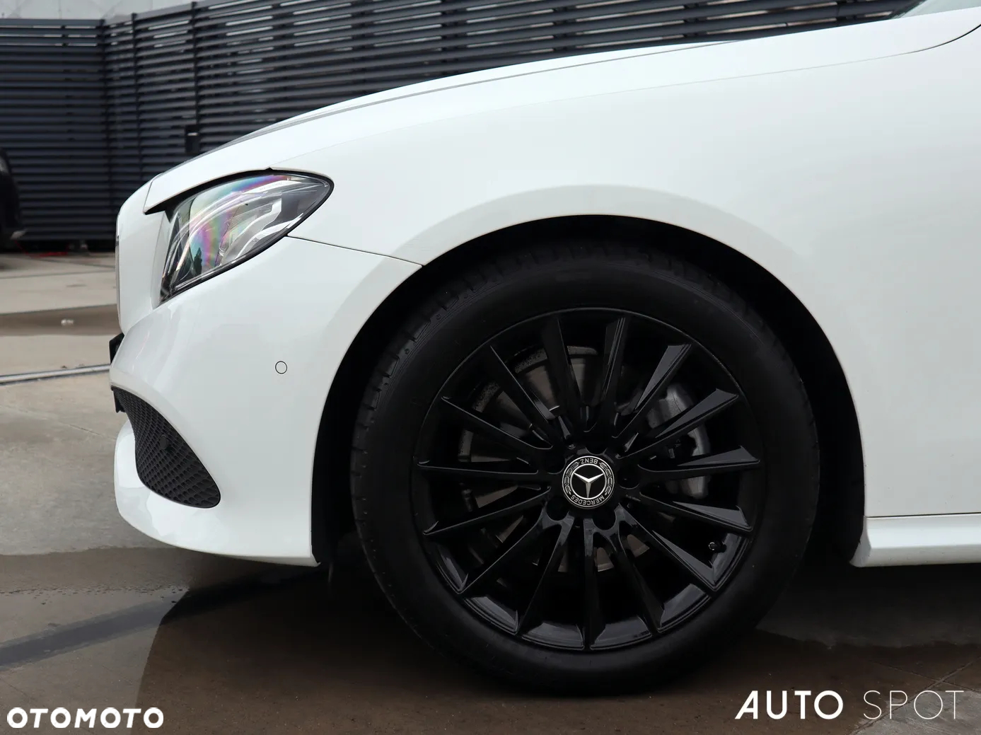 Mercedes-Benz Klasa E 220 d Coupe 9G-TRONIC - 5
