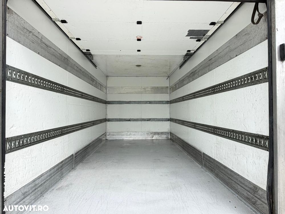 Iveco Daily 3.0 D BOX 8 EUROPALETI LIFT SPATE - 3