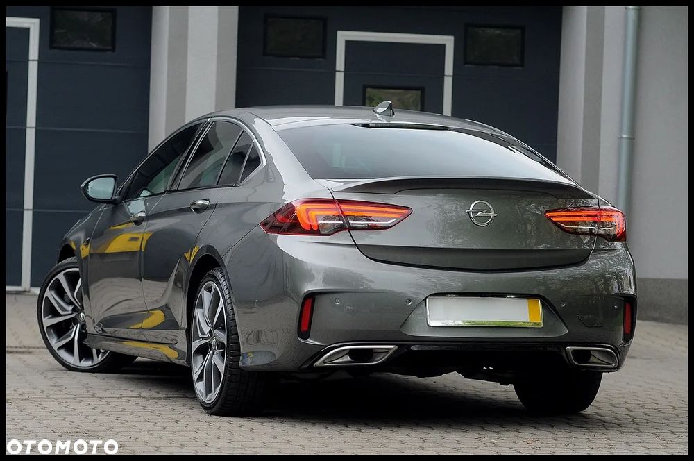 Opel Insignia 2.0 BiTurbo 4x4 GSI - 11