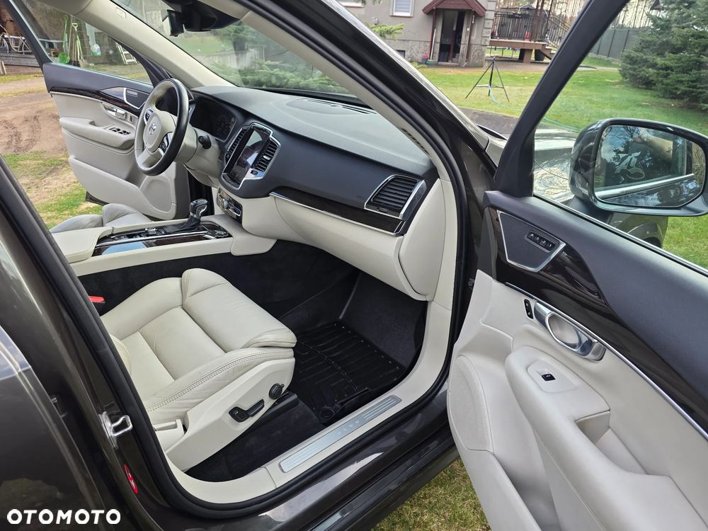 Volvo XC 90 T6 AWD Geartronic Momentum - 16