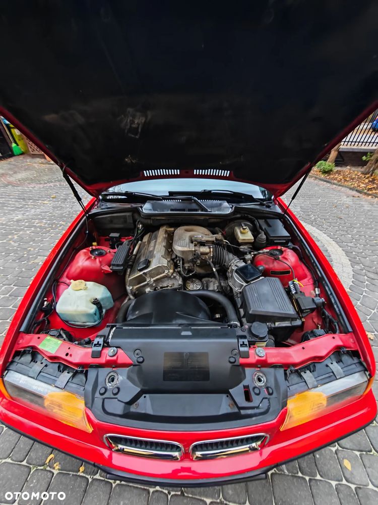 BMW Seria 3 318ti - 14