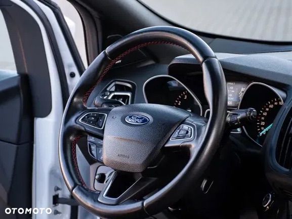 Ford Kuga 1.5 EcoBoost 4x4 ST-Line - 27