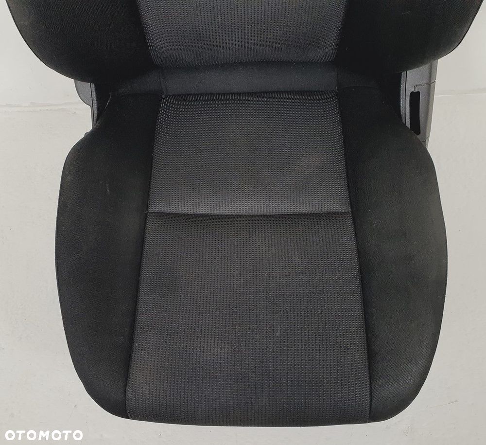 FOTEL KIEROWCY LEWY PRZÓD MERCEDES GLK X204 EUROPA - 3