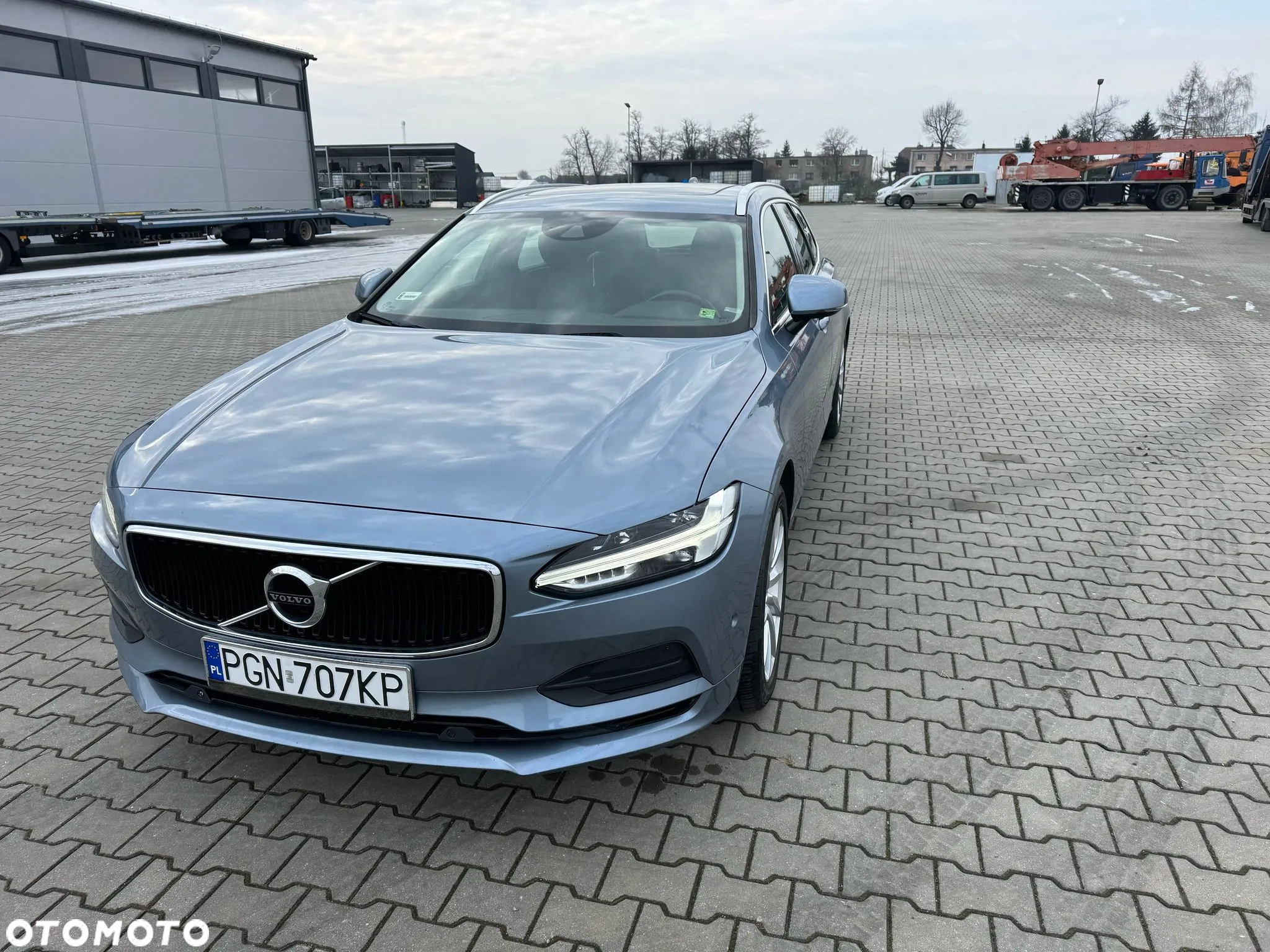 Volvo V90 D4 SCR Momentum - 3