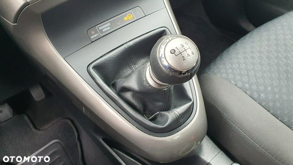 Toyota Verso - 23
