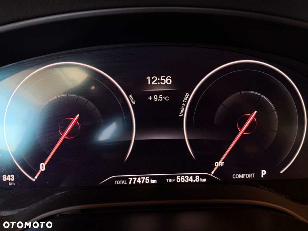 BMW Seria 5 520d xDrive - 11