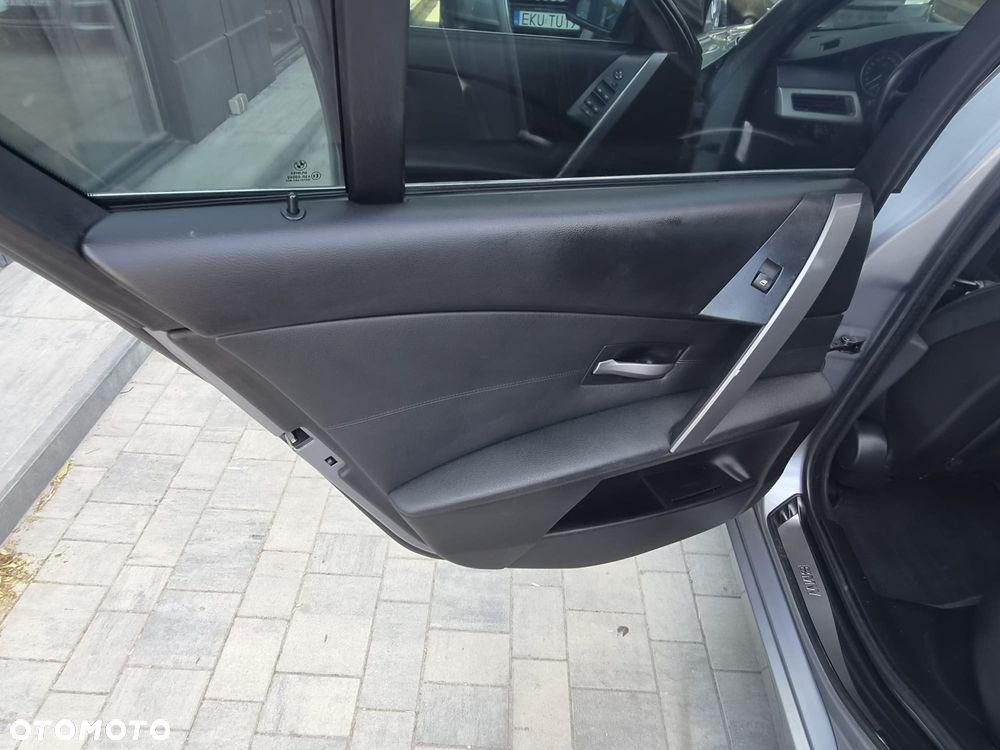 BMW Seria 5 - 21