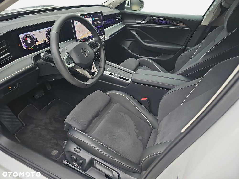 Volkswagen Passat - 10