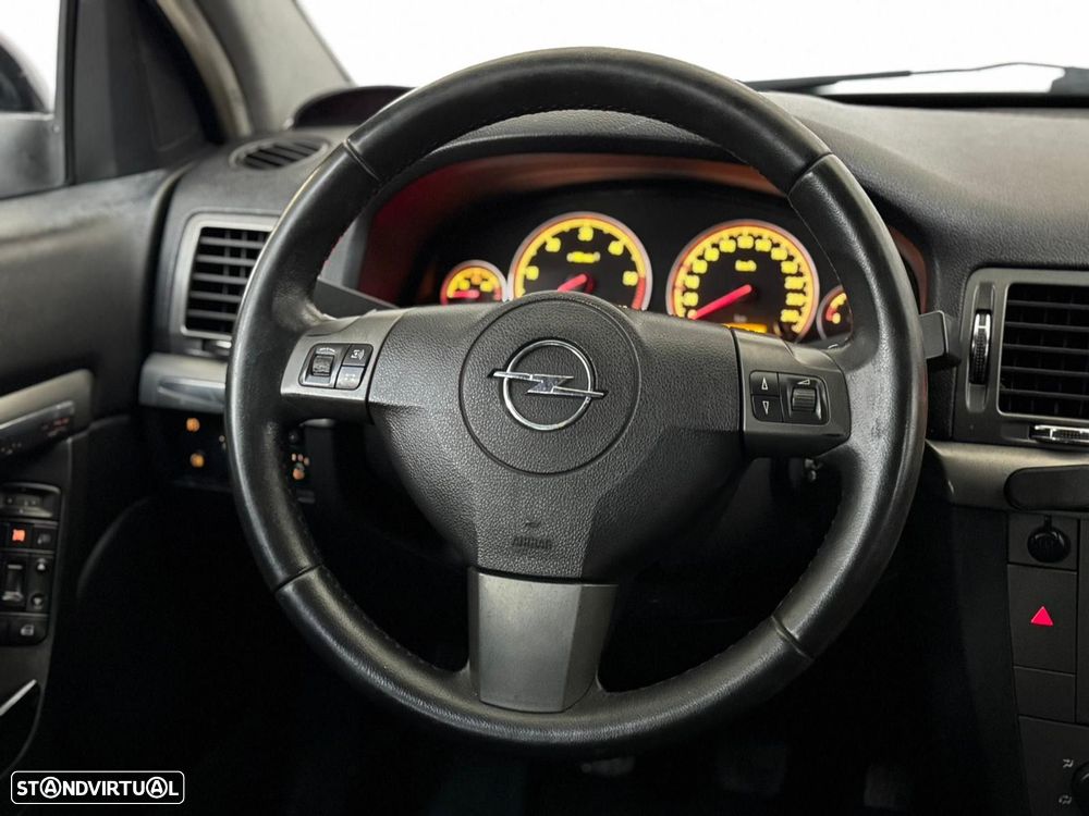 Opel Vectra Caravan 1.9 CDTi Executive - 30