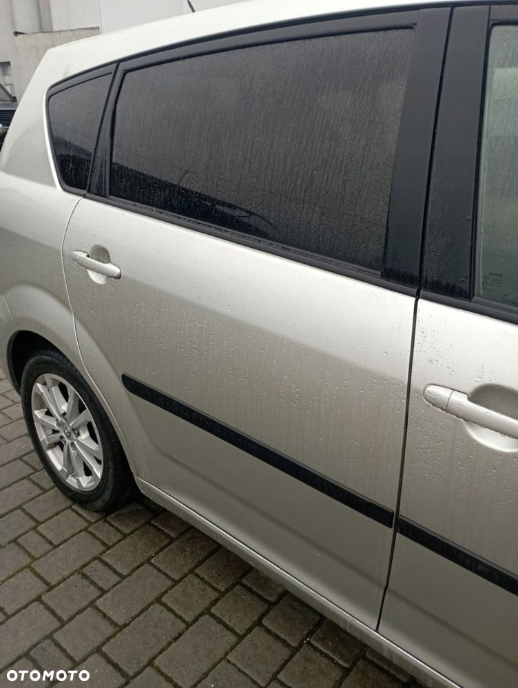 TOYOTA COROLLA VERSO II DRZWI PRAWE TYŁ TYLNE GOŁE - 1