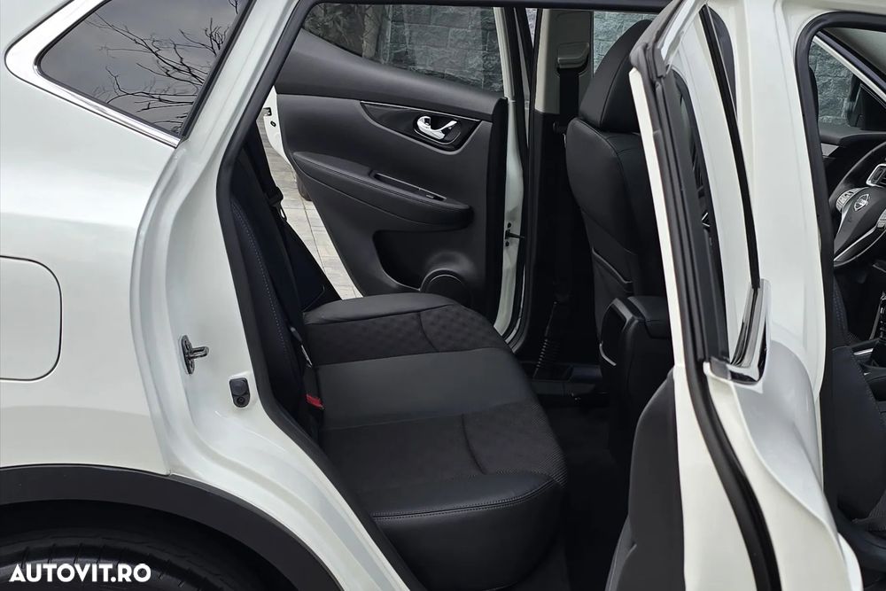 Nissan Qashqai 1.6 DCI TEKNA - 12
