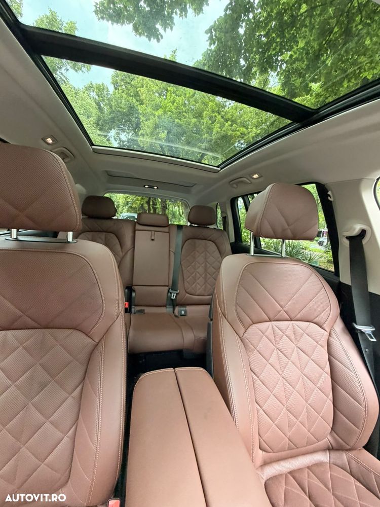 BMW X7 2024 — imagine 8