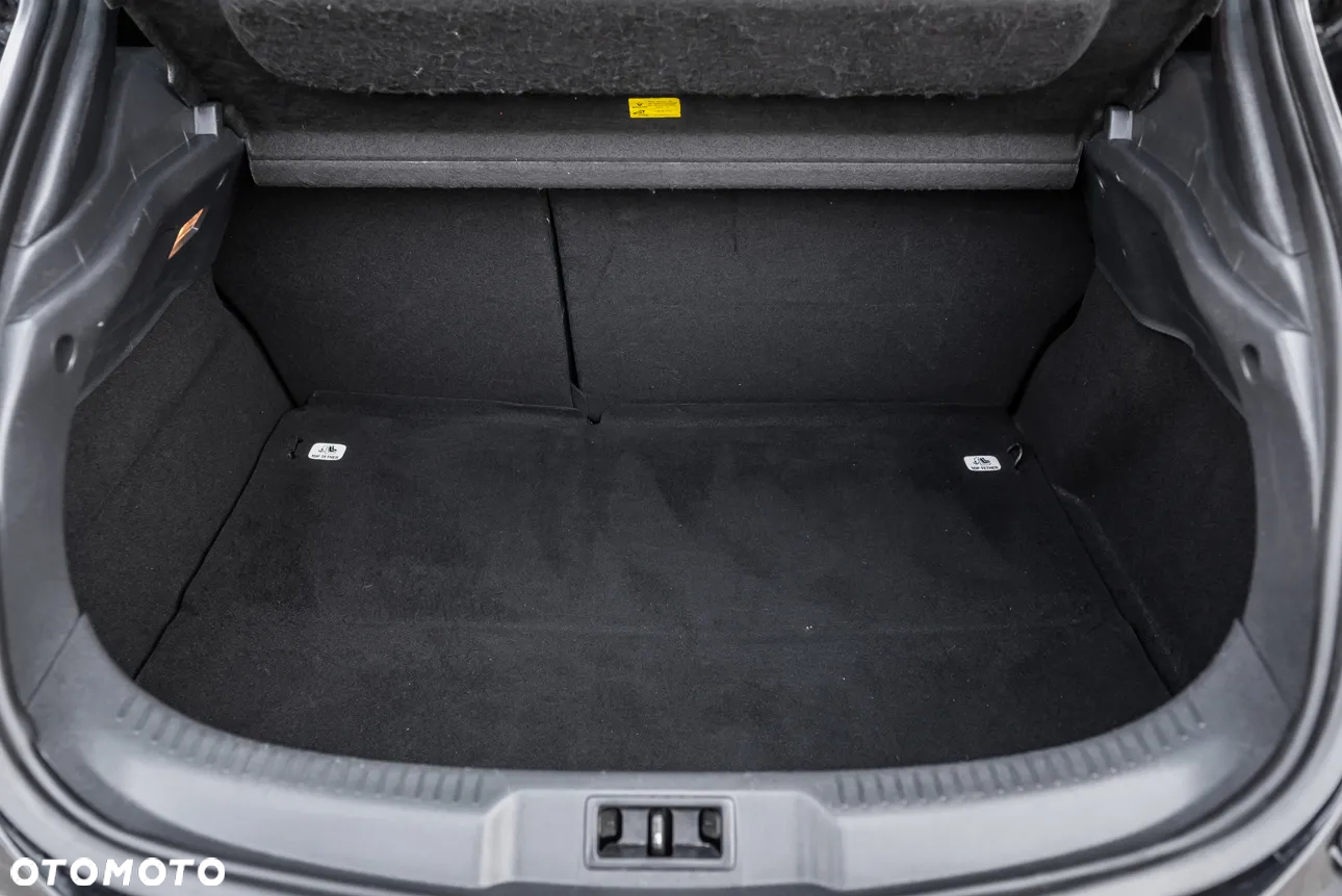 Renault Megane 220 GT - 29