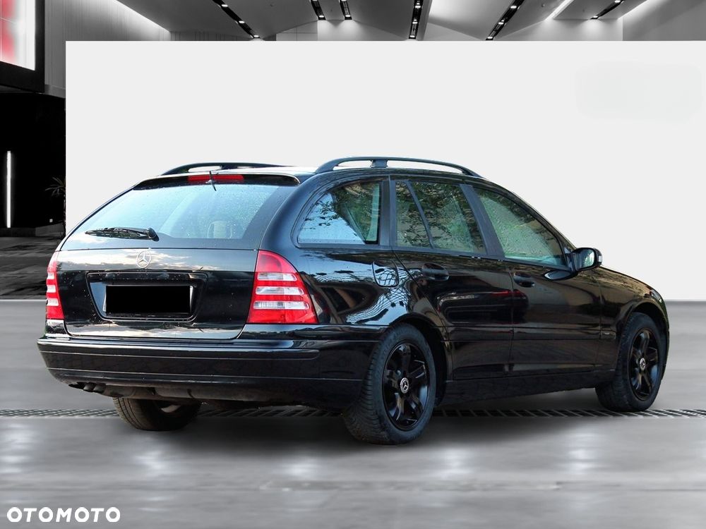 Mercedes-Benz Klasa C 200 CGI Elegance - 2