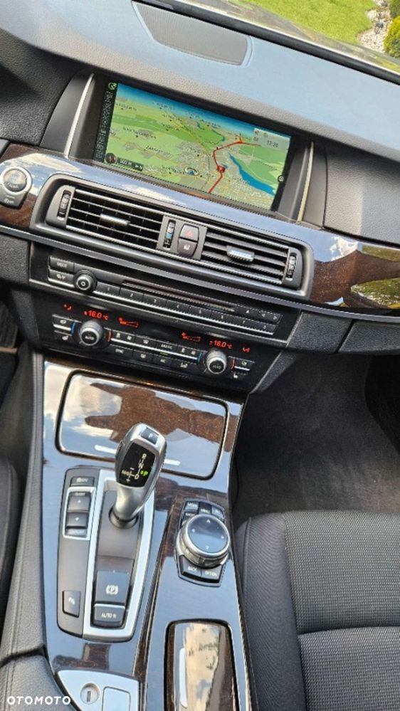 BMW Seria 5 520d - 19