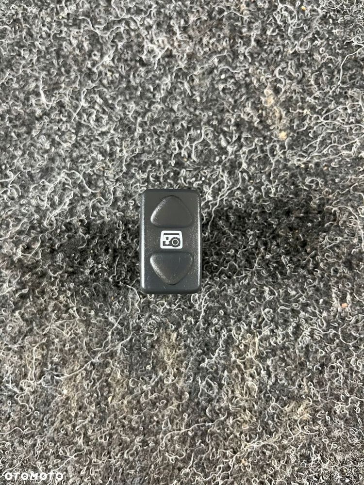 land rover freelander I panel przełącznik szyby tył tylnej YUF101540LNF