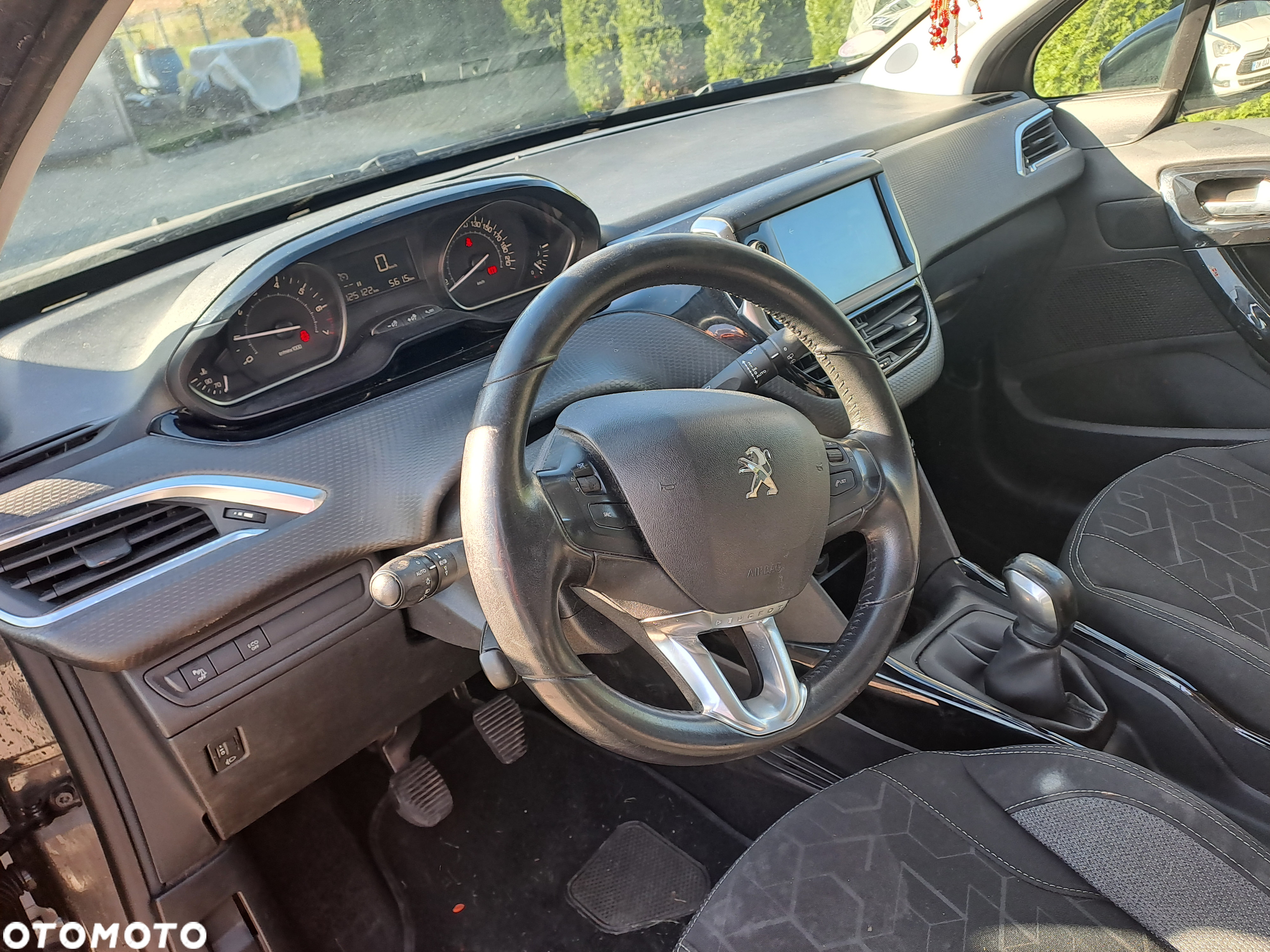 Peugeot 2008 PureTech 82 Allure - 12