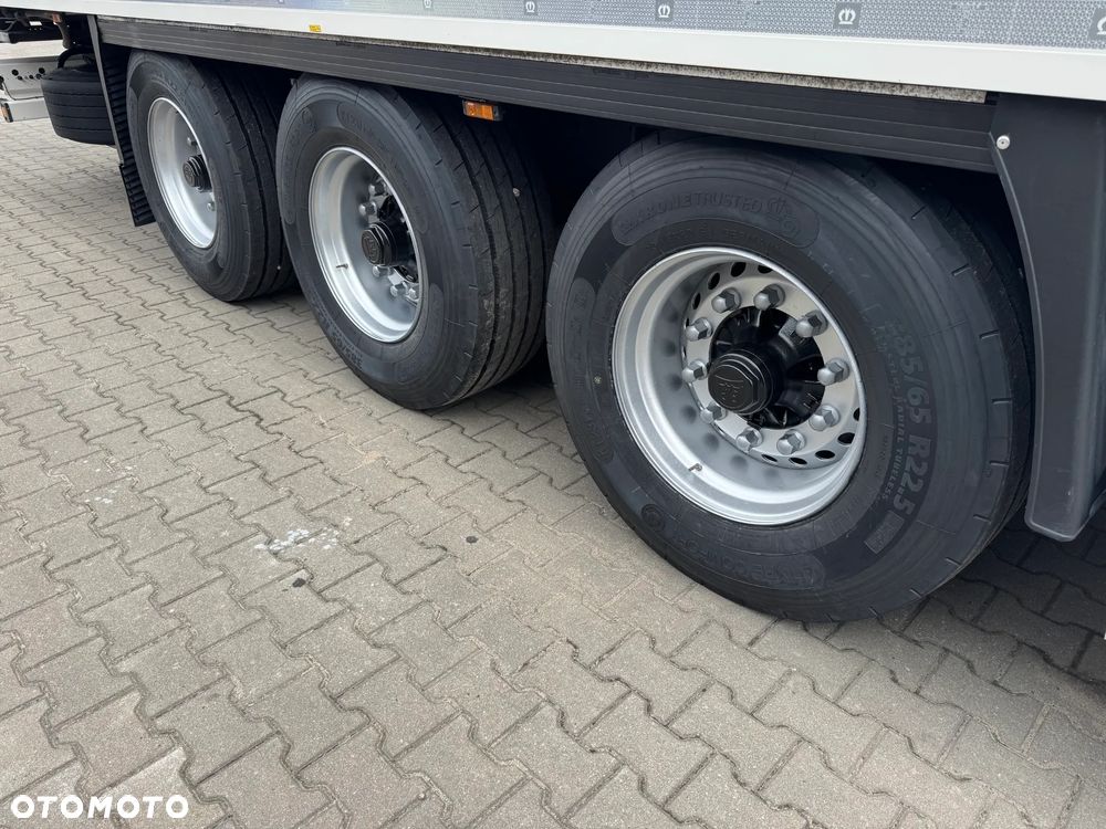 Krone Hakowa, Carrier Vector HE19, Nowe opony!! - 21