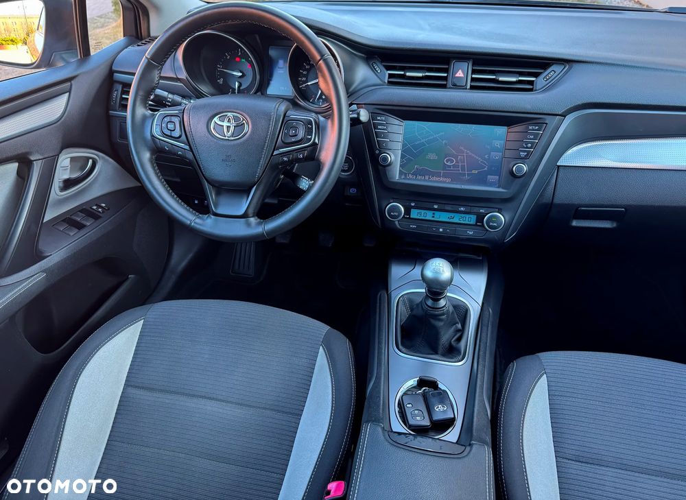 Toyota Avensis Touring Sports 1.6 D-4D Executive - 14