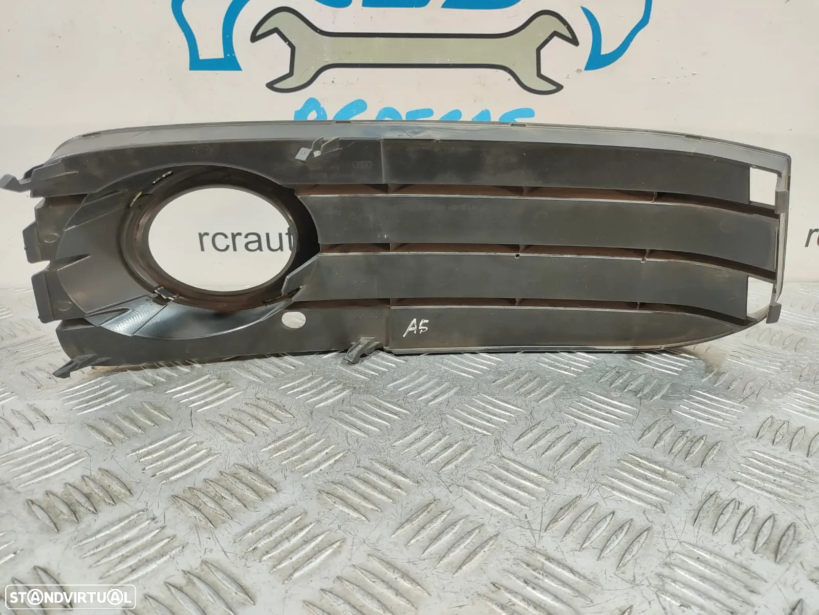 Grelha esquerda para-choques frontal original Audi A5 8T - 7