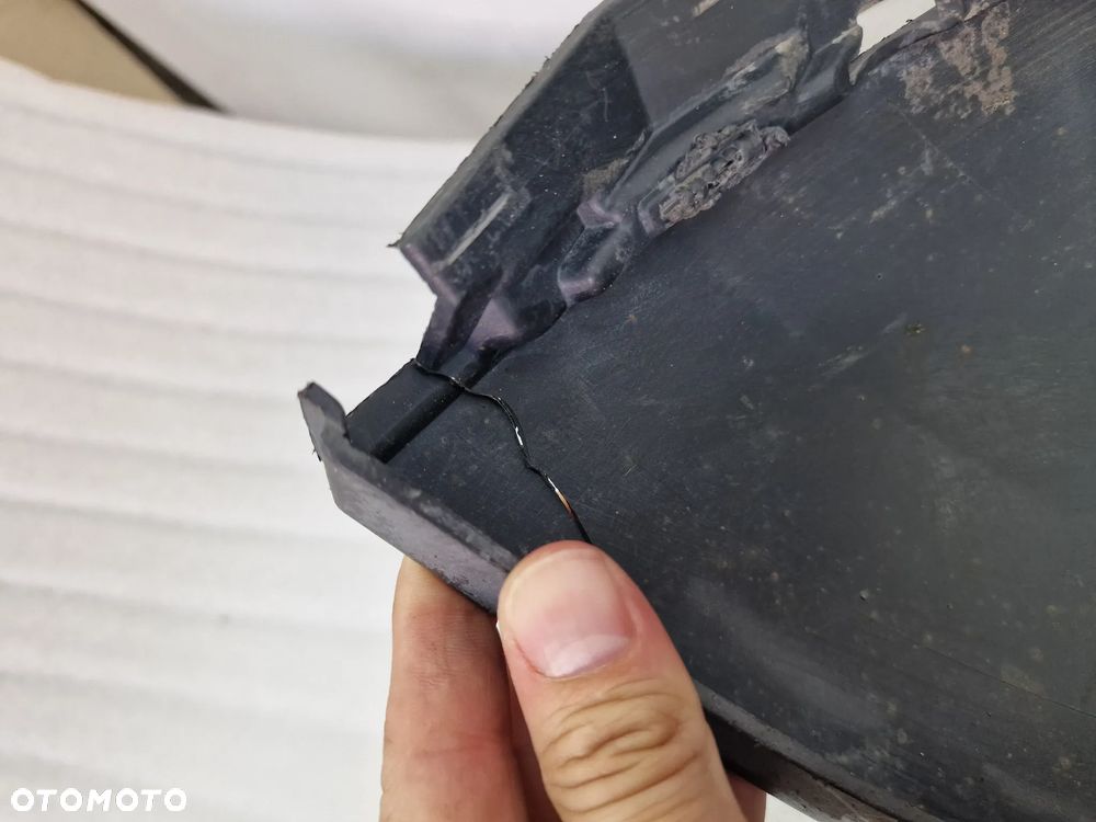 LAND ROVER DISCOVERY V L462 15- SPOJLER / DOKŁADKA ZDERZAKA PRZEDNIEGO PRZÓD , NR HY32-17F775-A , NR AUKCJI DT626 - 22