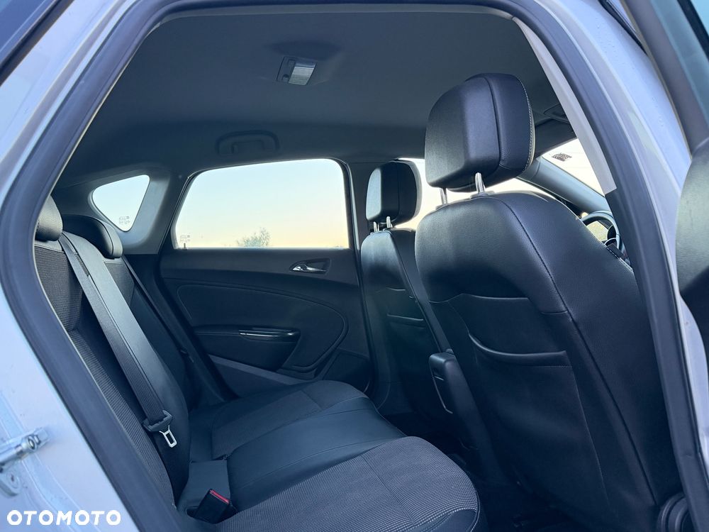 Opel Astra 1.7 CDTI Cosmo - 13
