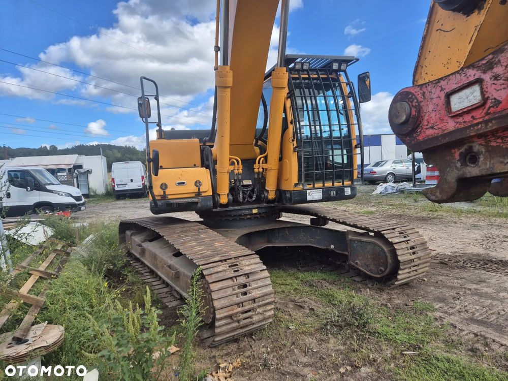 Hyundai EXCAVATOR  ROBEX 260 NLC-9A R260LC - 20