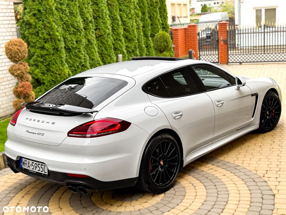 Porsche Panamera GTS - 8