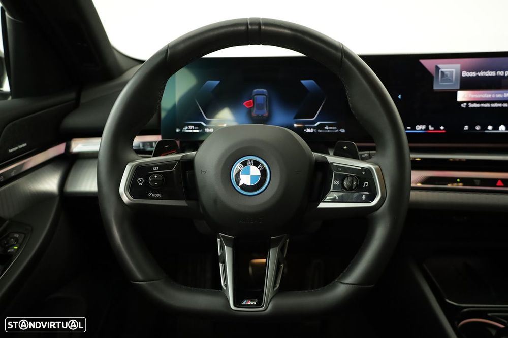 BMW 530 e Pack Desportivo M - 15