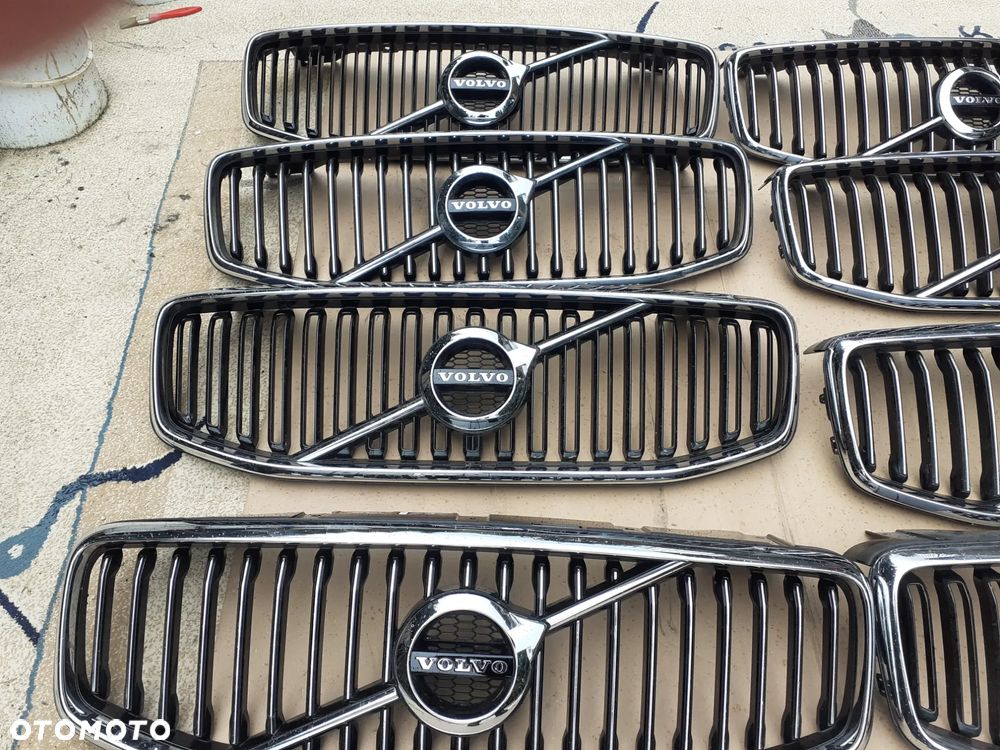 Volvo XC60II Grille Atrapy Chłodnicy - 2