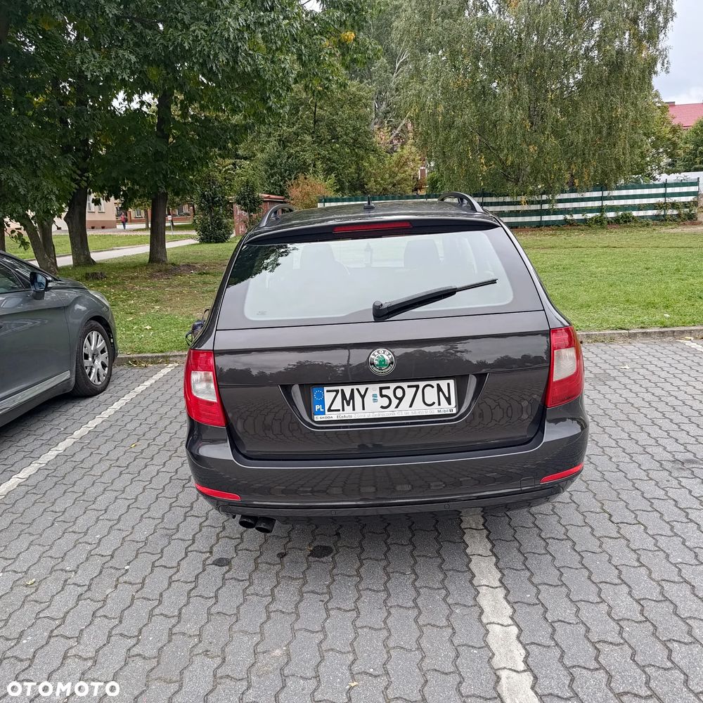 Skoda Superb 2.0 TDI Ambition - 4